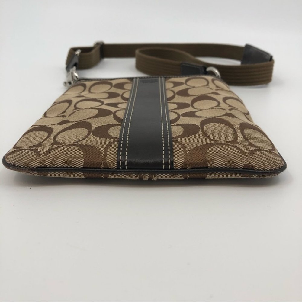 Coach Brown Leather Crossbody Coin Wallet | Adjustable Strap - Picture 3 of 6
